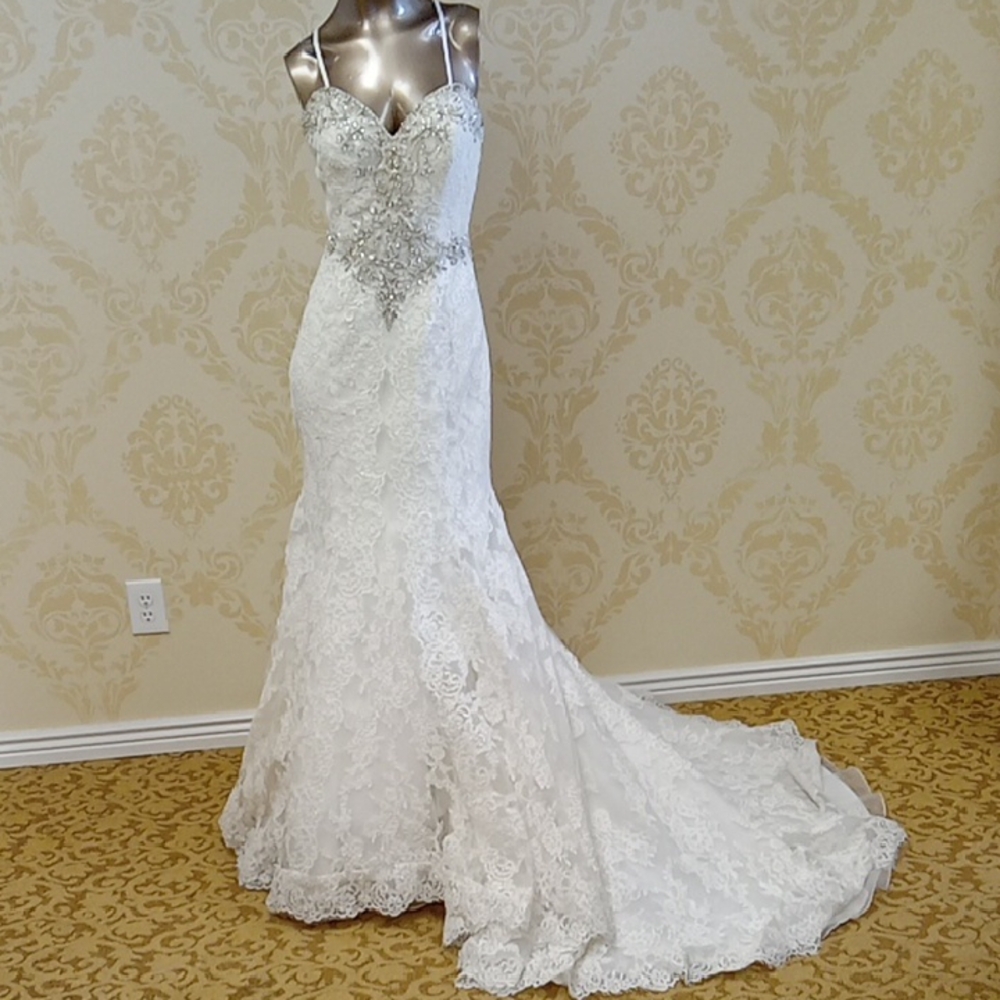 Angelina Faccenda Size 8 Wedding Gown♡